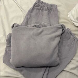perfectwhitetee  Light Gray Sweatpants set. Size small